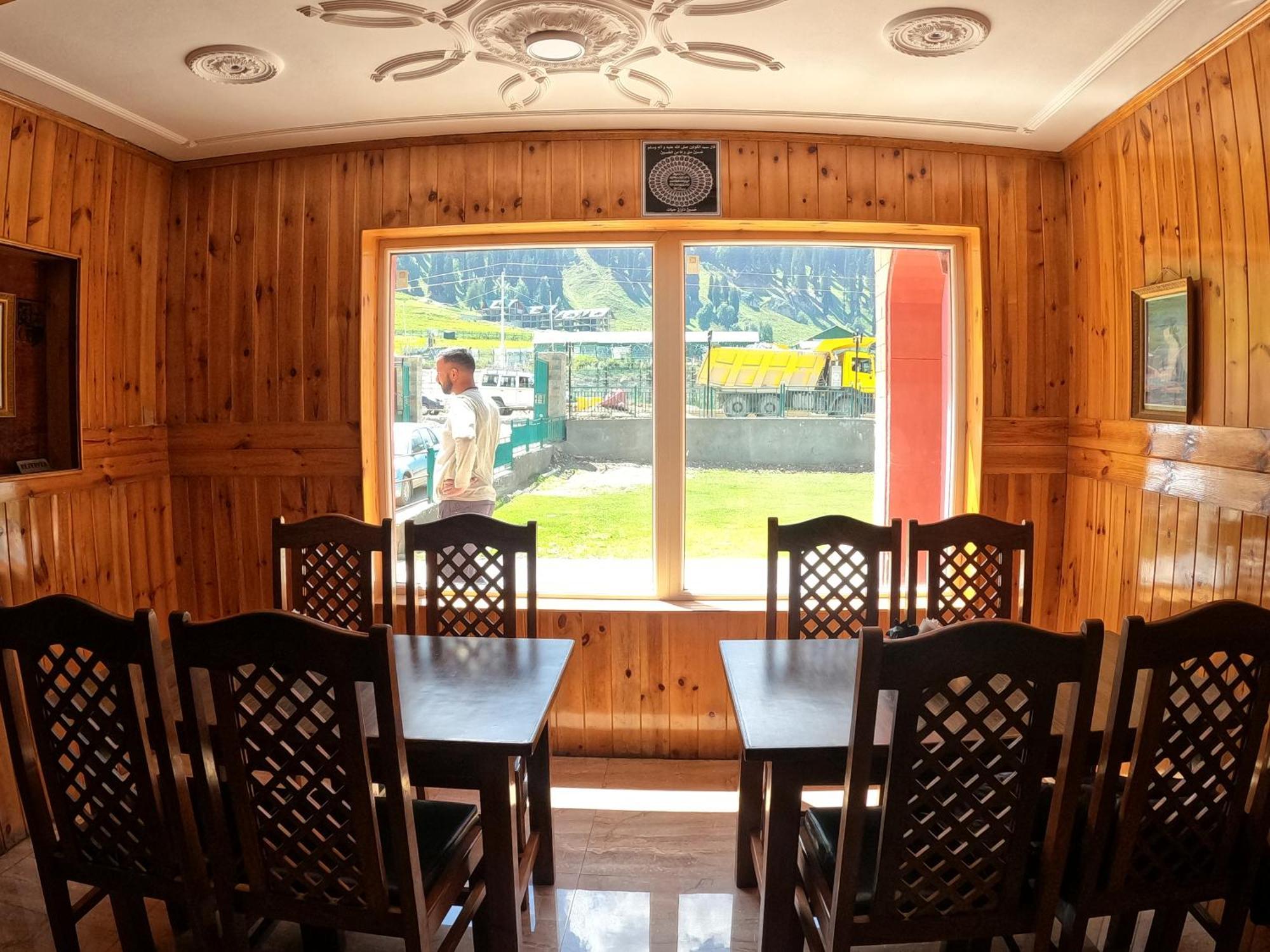 Hotel Barzman Sonāmarg Екстериор снимка