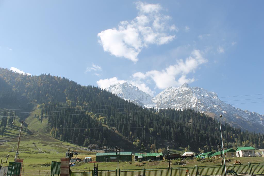 Hotel Barzman Sonāmarg Екстериор снимка