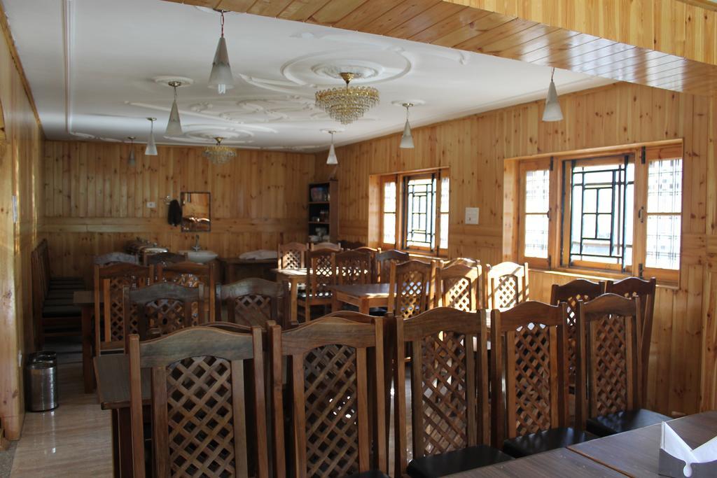 Hotel Barzman Sonāmarg Екстериор снимка