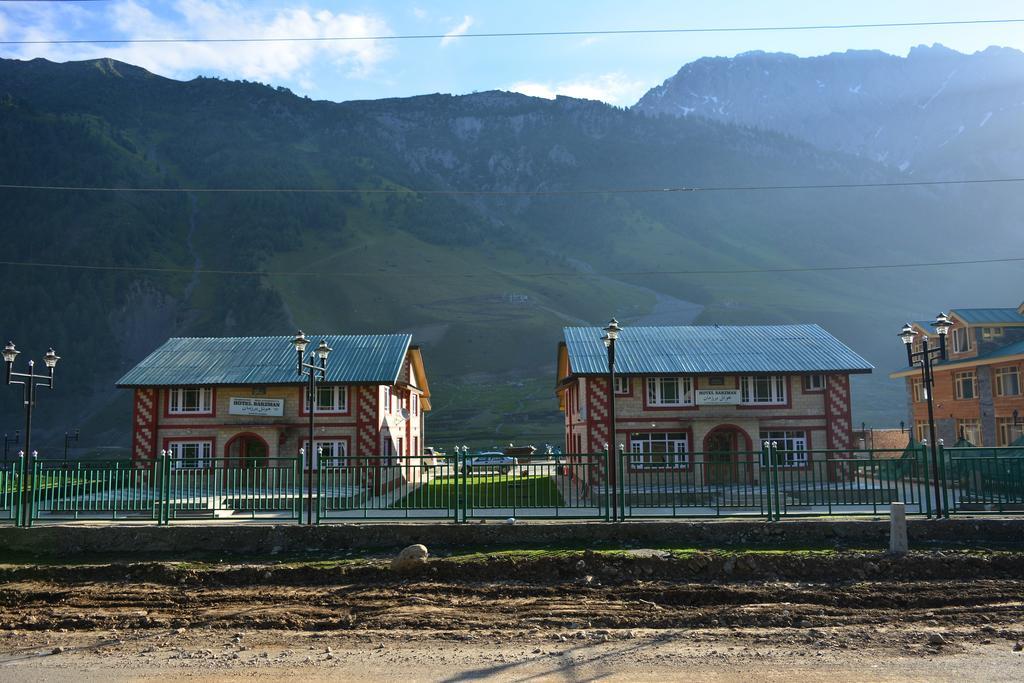 Hotel Barzman Sonāmarg Екстериор снимка