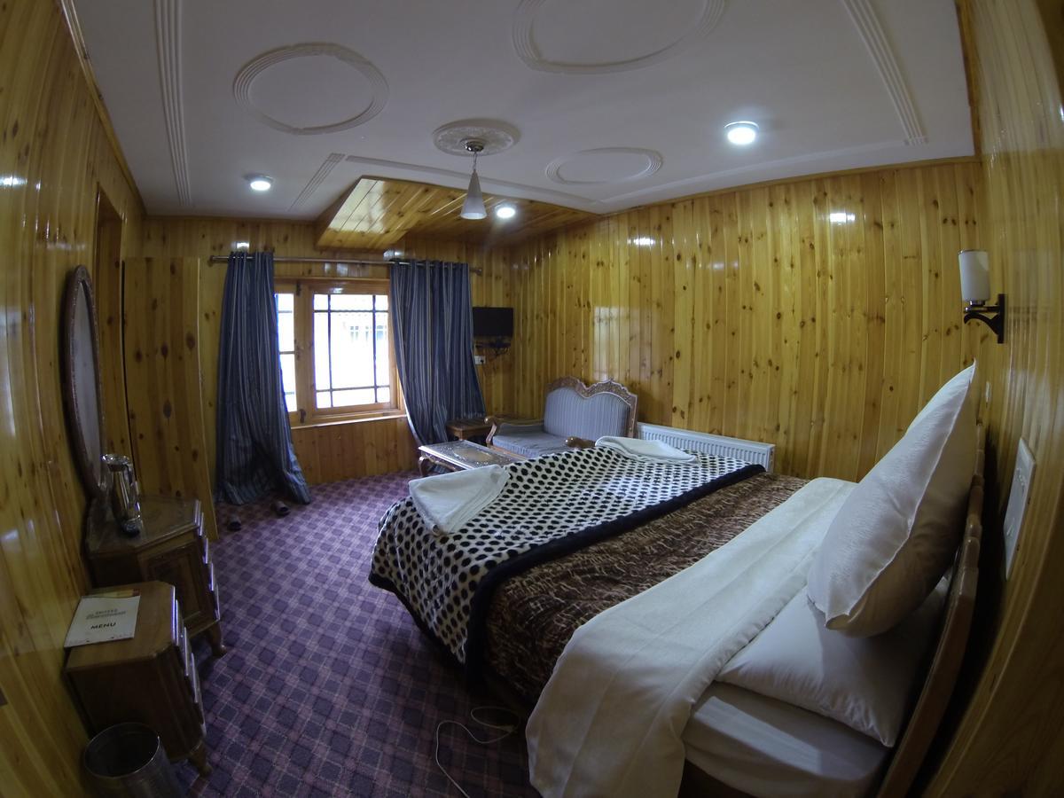 Hotel Barzman Sonāmarg Екстериор снимка